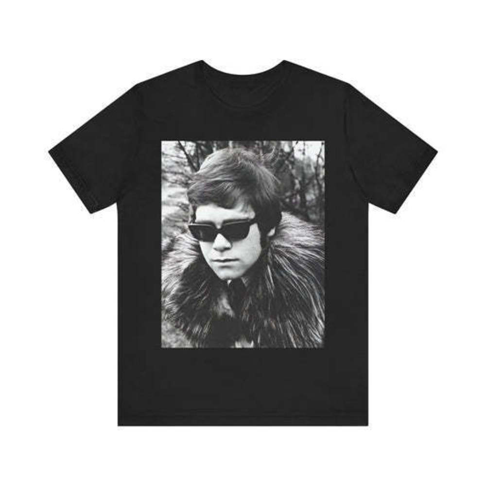 Elton John Retro T-shirt - Music Tour Classic T-shirt - Picture 1 of 4
